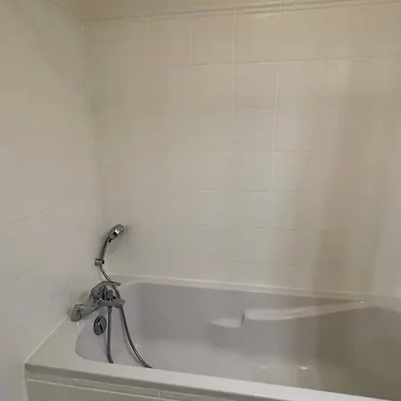 Apartment Beautiful Studio - Close To Beach *